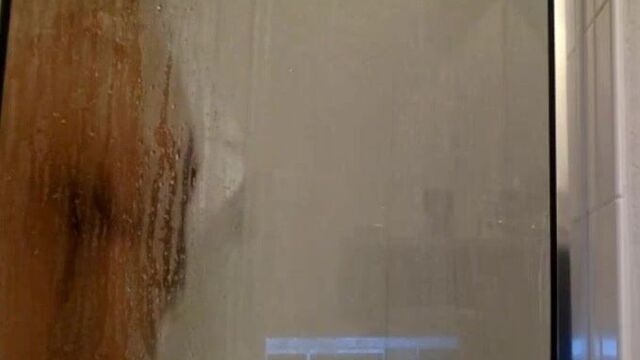 Lindsey Banks Shower Teasing