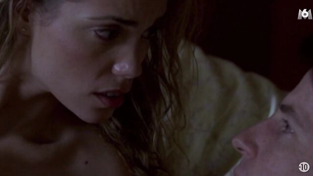 Elizabeth Berkley - Student Seduction