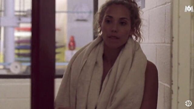 Elizabeth Berkley - Student Seduction