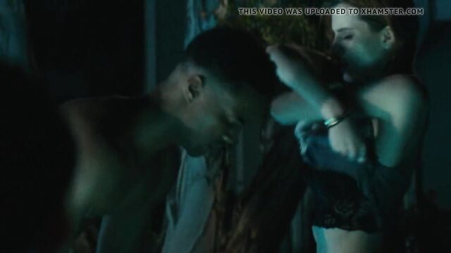 Bella Thorne - ''Ride''