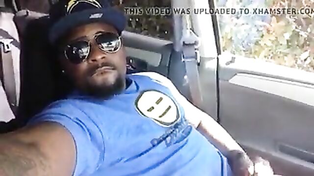 Black chub massive facial in car