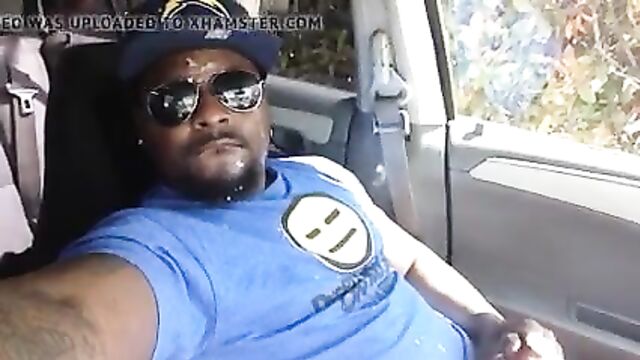 Black chub massive facial in car