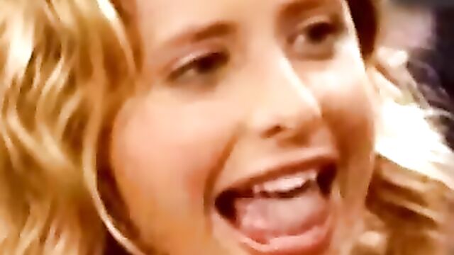 Sarah Michelle Gellar - Tongue Talent