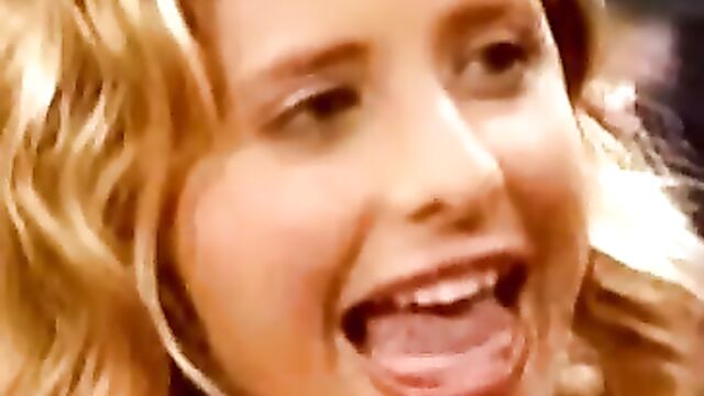 Sarah Michelle Gellar - Tongue Talent