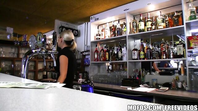 Public Pickups - HOT Czech bartender paid for quick fuck