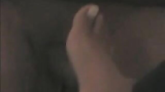 ebony mona's footjob