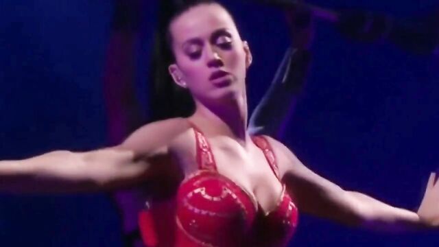 Katy - sexy moments 5