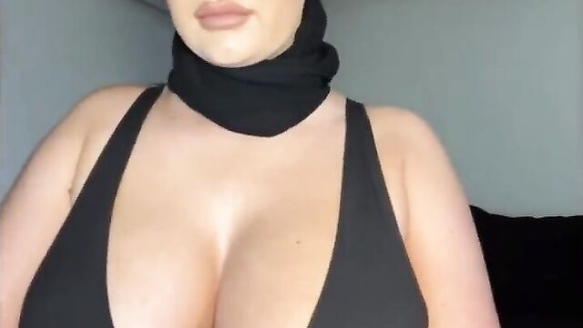 SelmaAzmani Big Tits