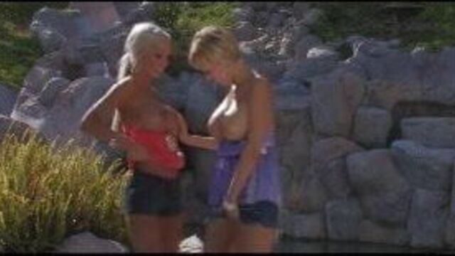2 hot lesbians Lichelle Marie & Carly Parker