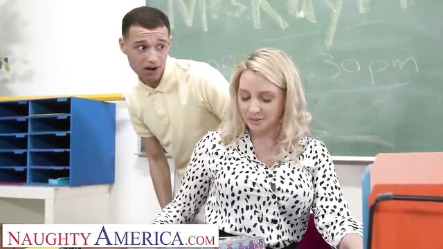 Naughty America - Charlotte Rayn wants to fuck her student