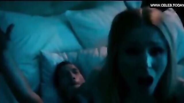 Kristen Bell with Moan