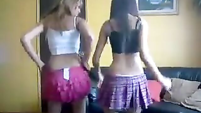 Chicas sexys bailando tikitaka dancing shake booty