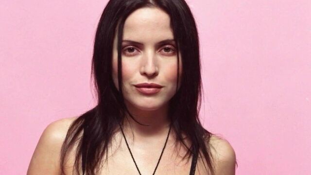 Andrea Corr jerk off challenge