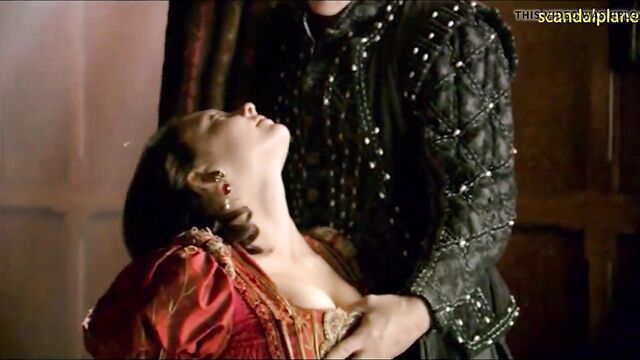 Natalie Dormer Nude Boobs In The Tudors ScandalPlanet.Com