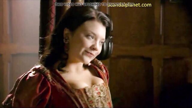 Natalie Dormer Nude Boobs In The Tudors ScandalPlanet.Com