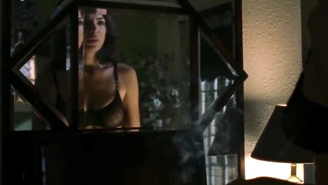 Moran Atias- Crash s2e07 02