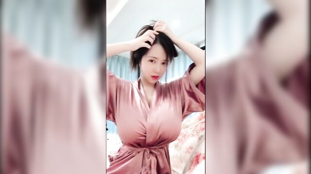 Sweet Chinese Busty non Nude