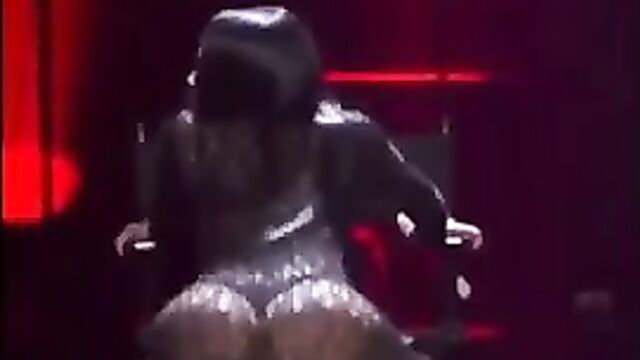 NICKI MINAJ POV ASS DANCE