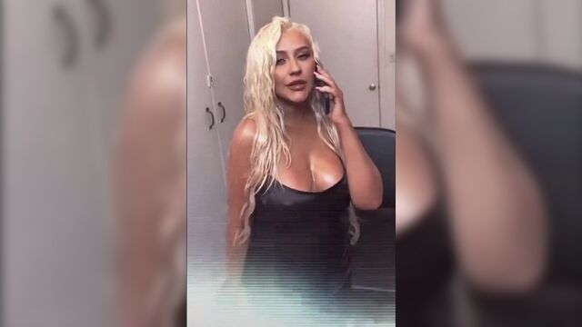 Christina Aguilera nips in health mag