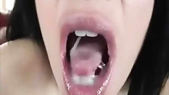 Hot blowjob by asian girl cum in mouth