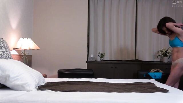 Beautiful Mature Woman Faints in Agony - Secret Hidden Video of Sex Massage -2