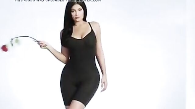 Curvy 'Kylie J.' sexy photoshoot