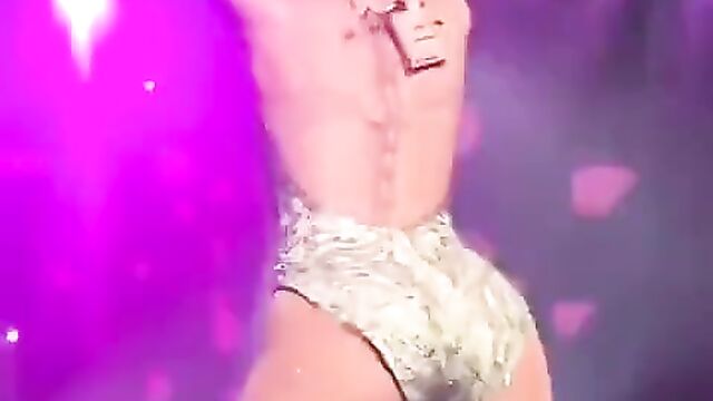 Jennifer Lopez - Sexy Live