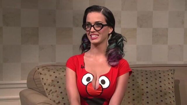 Katy Perry SNL Huge Boobs