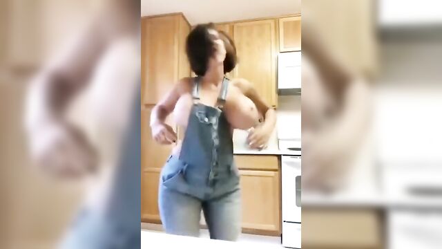 Big Boobs in Dungarees