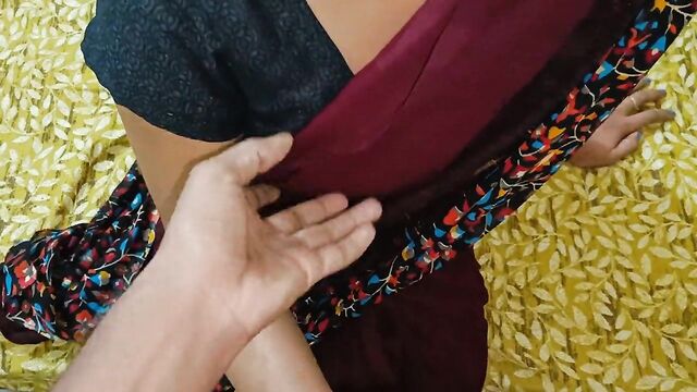 Indian Desi hot village maid pussy Fucking with room owner in clear Hindi audio