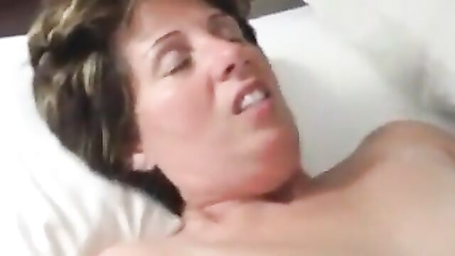 Mature Woman Squirting