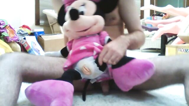 Minnie Mouse gets laid 2