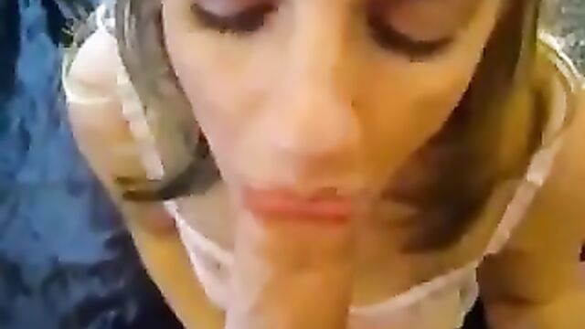 She Loves To Eat Cum