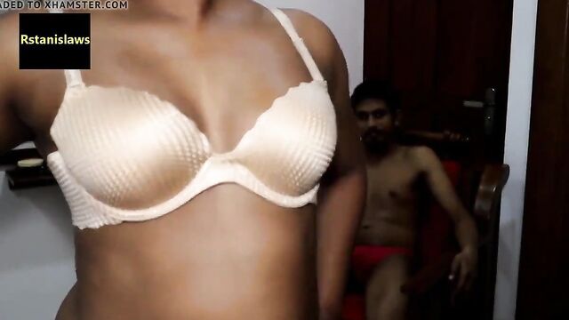 SL Porn Model Show Her Bra & Thong