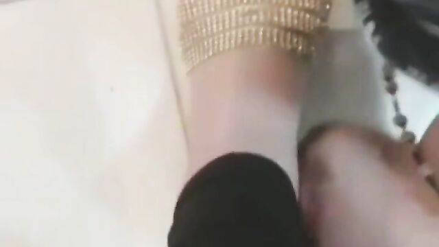 Tunisian slave worships feet
