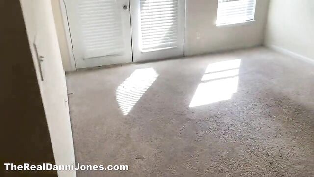 Danni Jones Fucks Her New Landlord - Danni2427 - Mature Milf Slut Taboo POV Cougar Sex