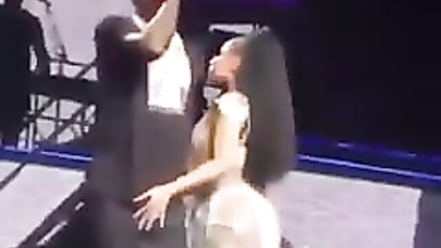 Nicki Minaj Touches Meek Mill's Dick On Stage