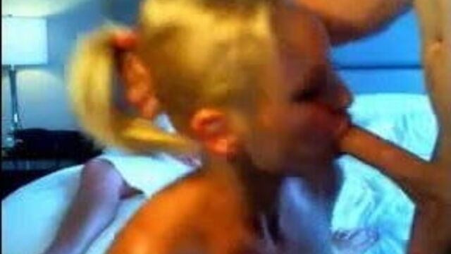 Blond girl blows boyfriend and friend on cam