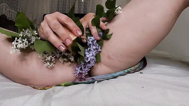 Hot Wife Found a Dildo in a Flower Bouquet