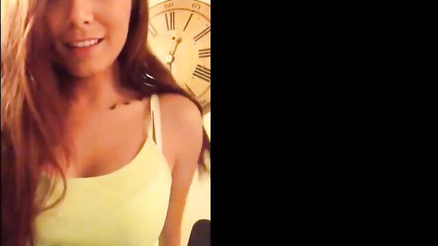 Girl show her boobs live instagram. Read description!