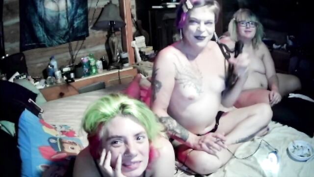 Mistress Cyanide's House of Whorrors 10.8.21 Threesome Sex on Cam
