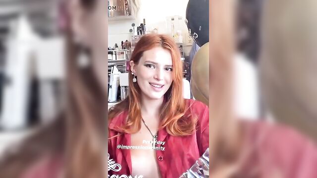 Bella Thorne no bra 6-15-2020