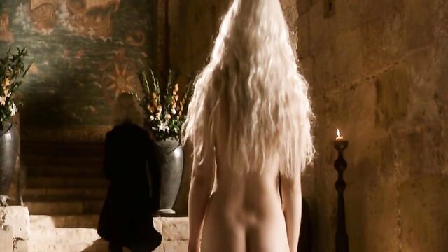 Sexy Emilia Clarke (khaleesi) nude tits and ass