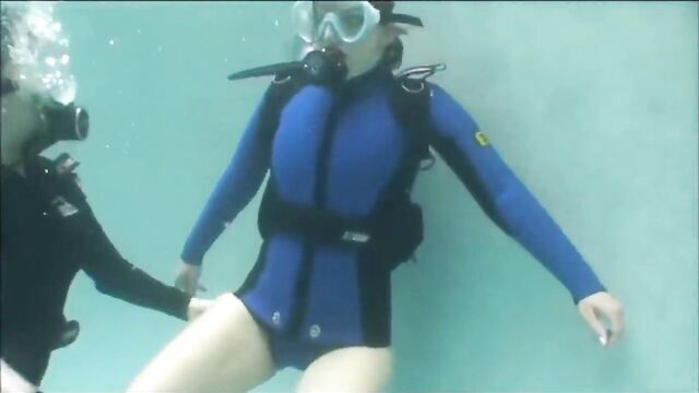 Scuba Lesbian Peril