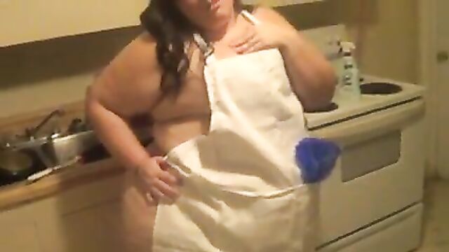 Bbbxxl: your sexy housewife