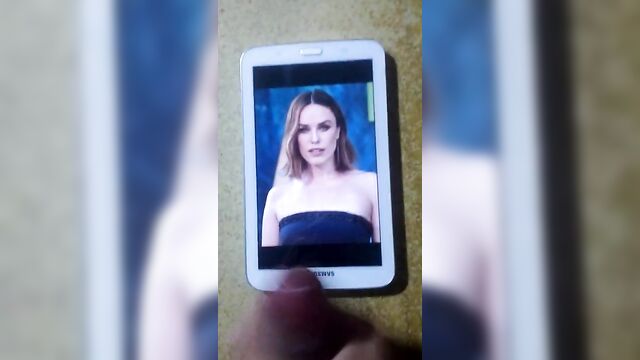 Jessica McNamee cumtribute