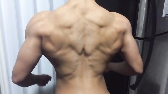 Female muscle back