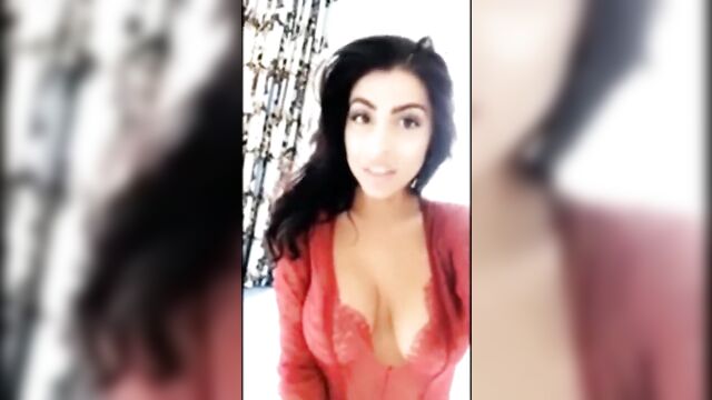 Horny Teen And Hot MILF! SnapChat Sex tape