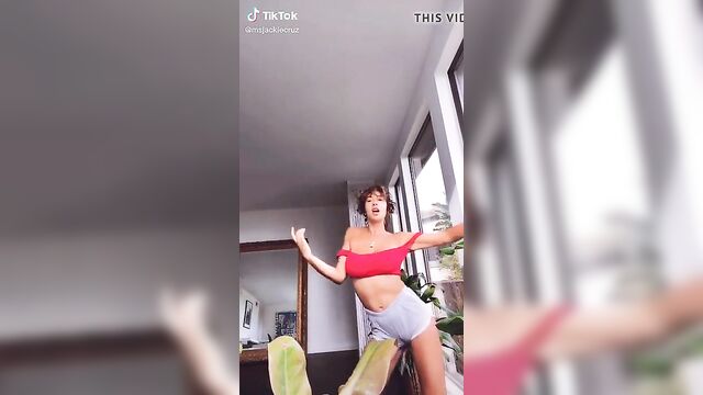 Jackie Cruz dancing on TikTock 02