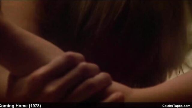 Jane Fonda & Penelope Milford naked and romantic sex video